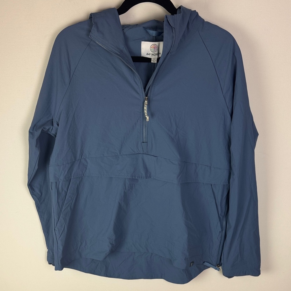 44 North Windbreaker - Women's Large